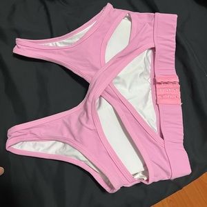 NVGTN allure bra size medium EUC. Pink